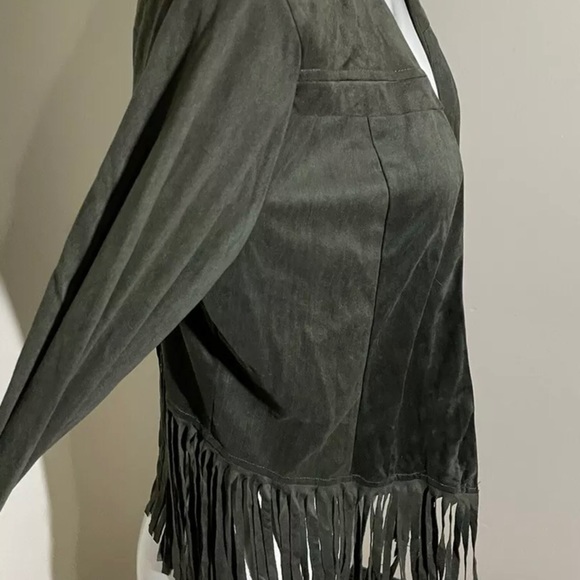 Roma Concepts NWT Faux Suede Fringe Jacket large - Picture 4 of 6